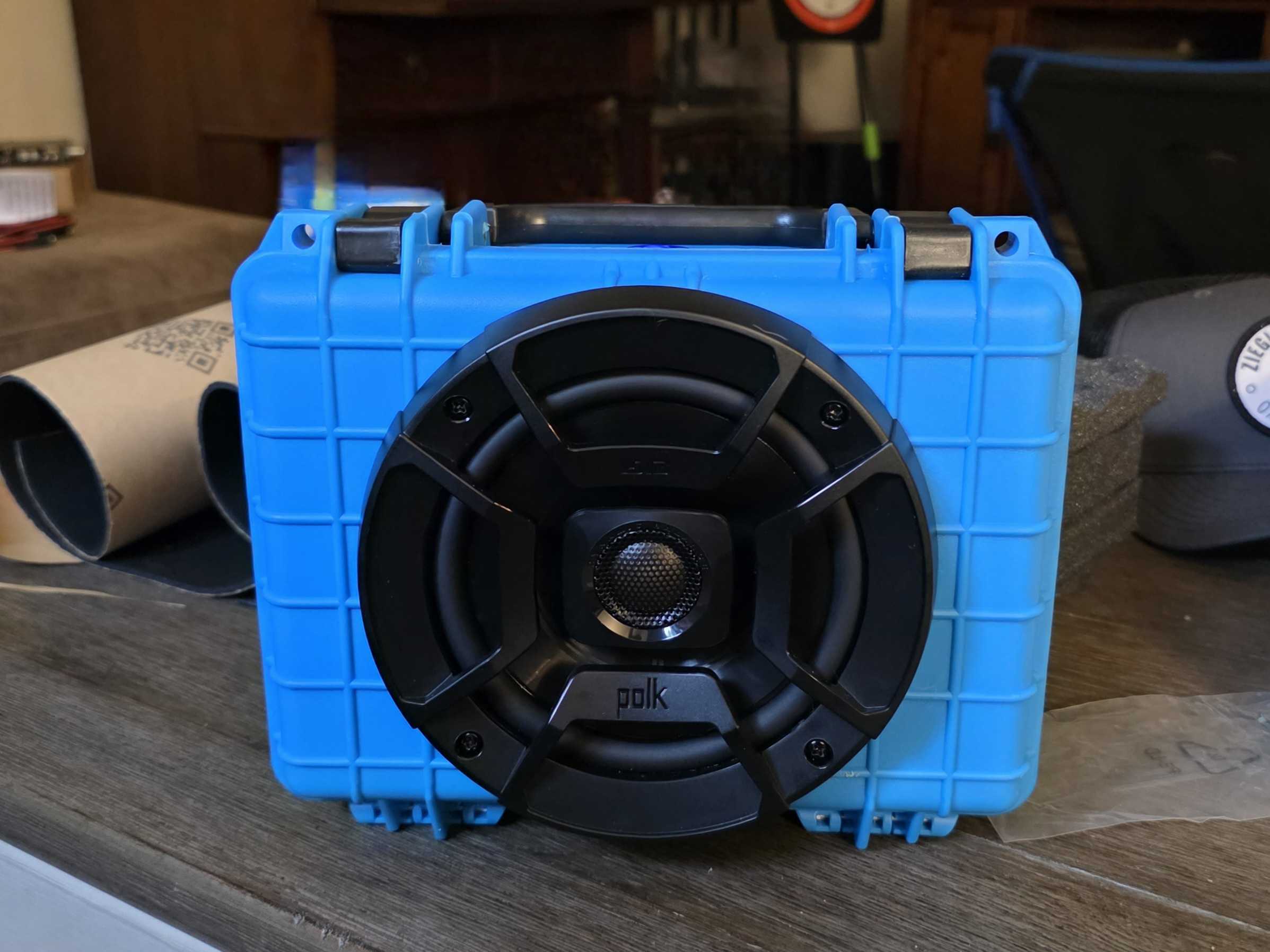 Step-by-step DIY Boombox Build Guide - Apache 1800 box with 5.25 inch Polk audio DB522 speaker